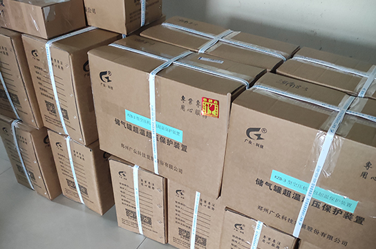 ZBK380空壓機(jī)綜合保護(hù)裝置持續(xù)發(fā)往各礦